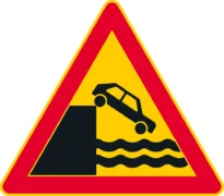 Merkillä varoitetaan lautasta, laiturista tai rannasta.