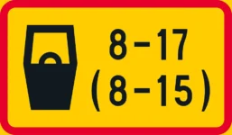 Merkin C38 yhteydessä lisäkilpi osoittaa, että pysäköinti on kiellon estämättä sallittu, jos pysäköinnistä on suoritettu vahvistettu maksu. Merkin E2, E3 tai E4 yhteydessä lisäkilpi osoittaa, että pysäköintipaikan käytöstä on suoritettava vahvistettu maksu.Maksuvelvollisuus on voimassa lisäkilvessä ilmoitettuna voimassaoloaikana. Jollei voimassaoloaikaa ole ilmoitettu, maksuvelvollisuus on aina voimassa. Lisäkilvessä voidaan lisäksi ilmoittaa maksun suorittamistapa (esimerkiksi "Lippuautomaatti" tai "Ennakkomaksu").